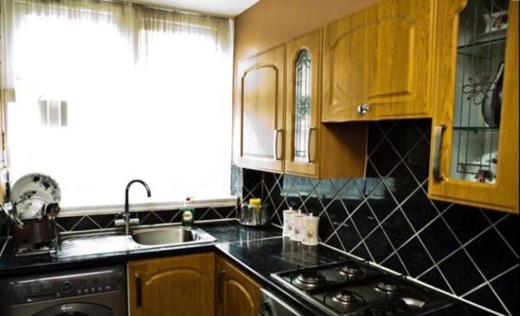 Ensuite With Kitchen Ext Large Room With Balcony In Zone 2 ลอนดอน ภายนอก รูปภาพ